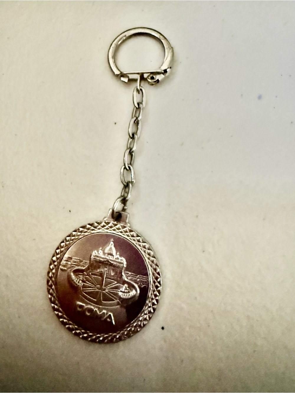 Vintage Roma Rome Italy Souvenir Keychain Vatican St Peter’s Basilica Silver Ton